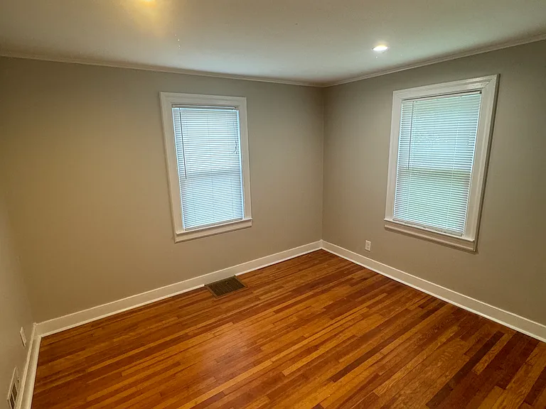 304 Yorkshire Blvd — Photo 4