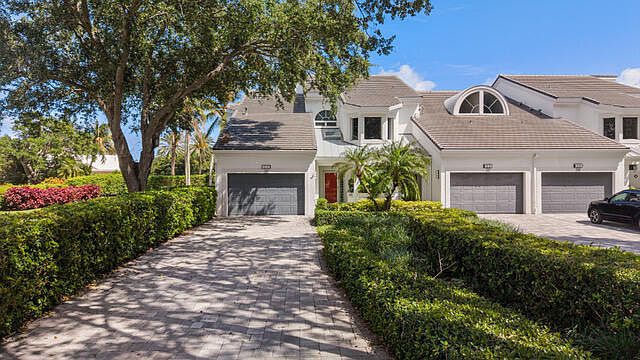 1st image of 310 Spyglass Way