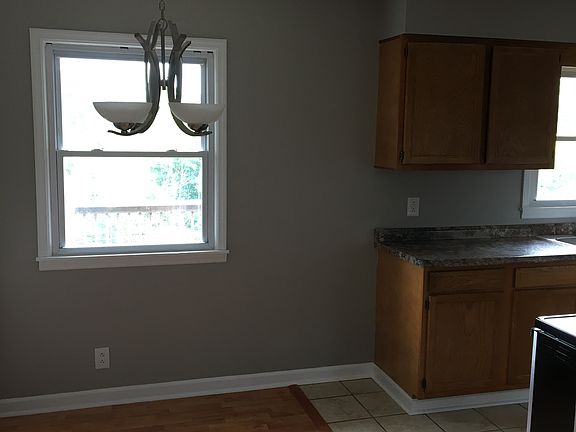4th image of 200 Brookfield Dr