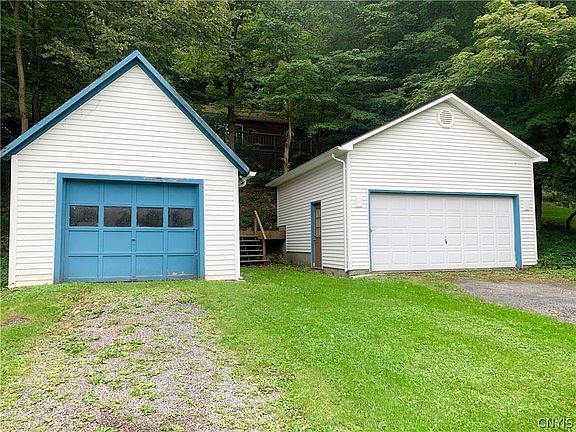 3rd image of 4096 Onondaga Blvd