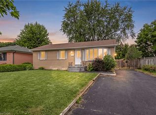 39 McGilvray Cres, Halton Hills, ON L7G 1L7
