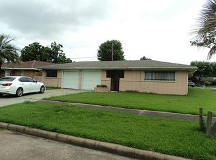 8319 Glenalta St, Houston, TX 77061