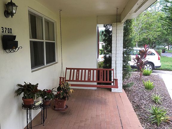 2nd image of 3700 Bobolink Ln