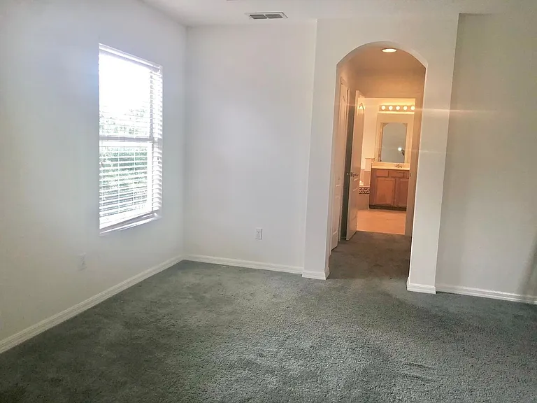 1921 Crown Hill Blvd — Photo 37