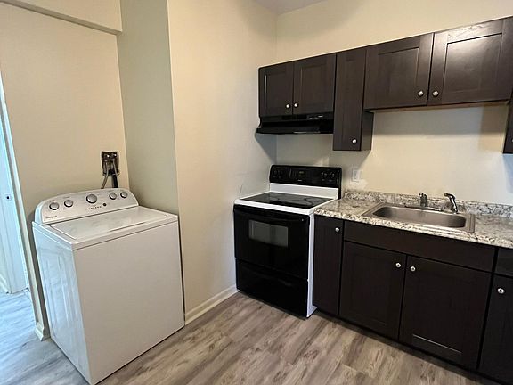 4th image of 66 Van Buren St #3
