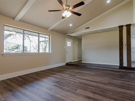 5th image of 325 Valley Cove Dr