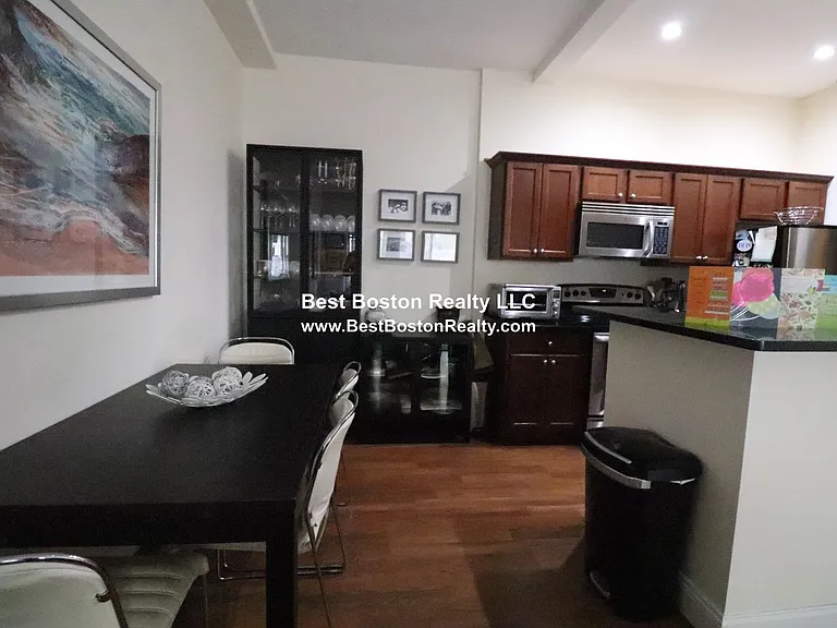 50 Craigie St #5 — Photo 3