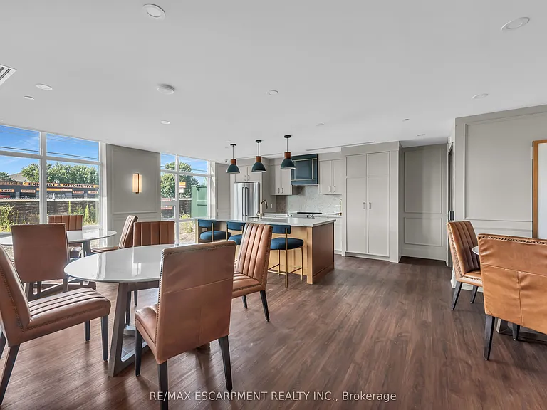 460 Dundas St E #522 — Photo 43