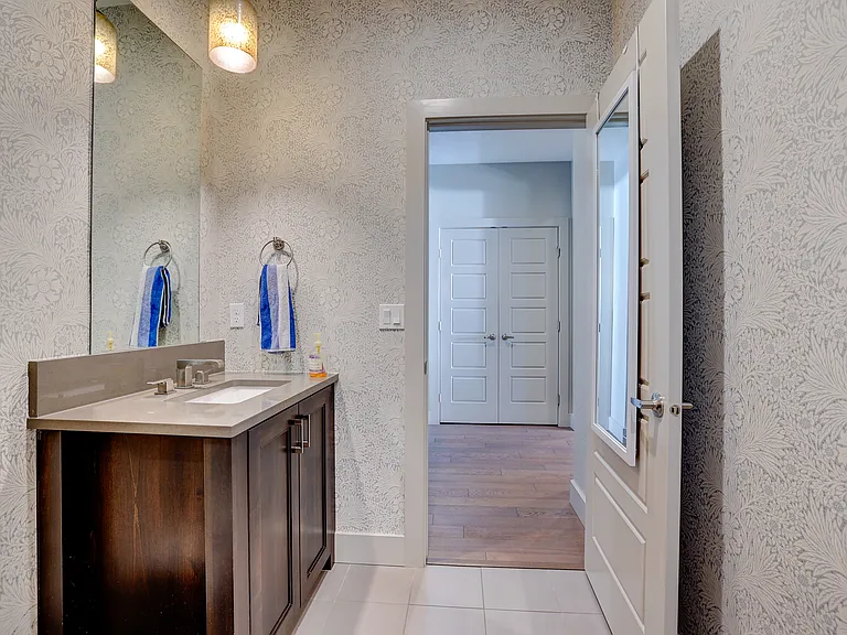3045 S Shadywood Way — Photo 2