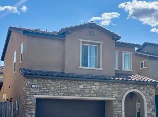 6187 E Brick Dr, Fresno, CA 93727