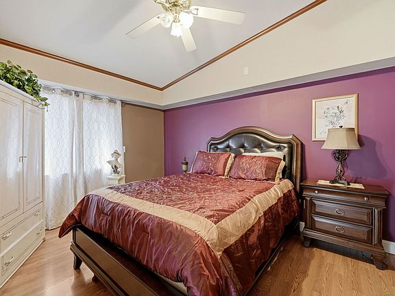 2nd image of 1317 N Cedar Lake Rd