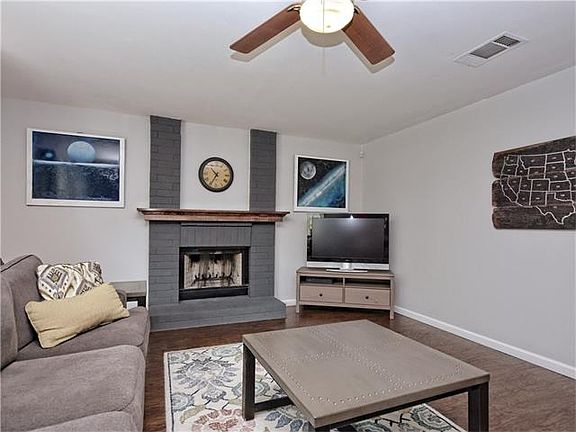 4th image of 1011 Cedar Falls St