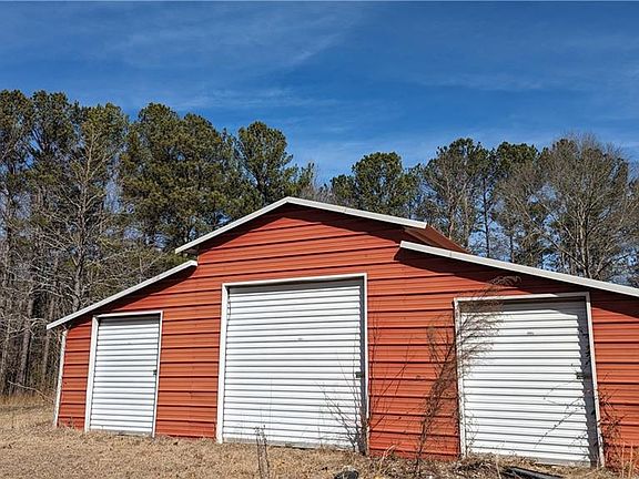 2nd image of 789 Hammett Rd