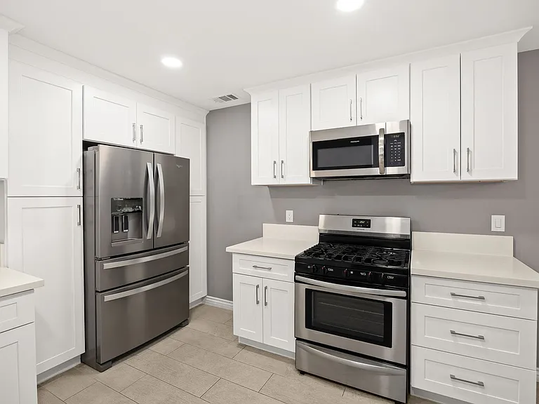 1641 Maywood Ave — Photo 12