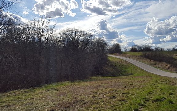4th image of 1307 State Highway 190