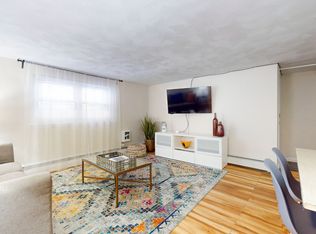 79 Chestnut St APT 1B, Brookline, MA 02445