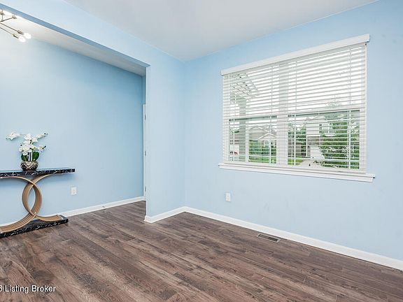 5th image of 8016 Cedar Meadows Ln