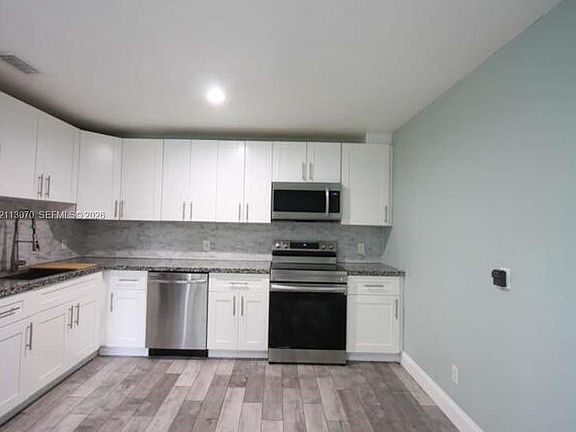 5th image of 1141 Goldenrod Rd #1141