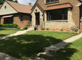 2608 N 68th St, Wauwatosa, WI 53213
