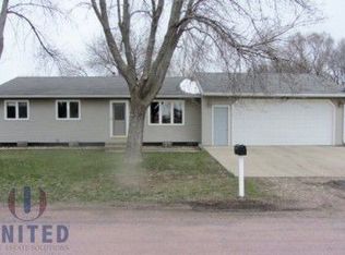 509 E Jefferson St, Elk Point, SD 57025