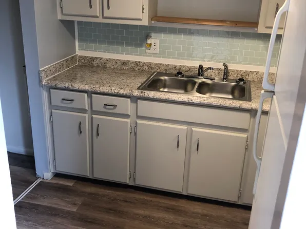3885 Lawrenceburg Rd APT 18, Frankfort, KY 40601