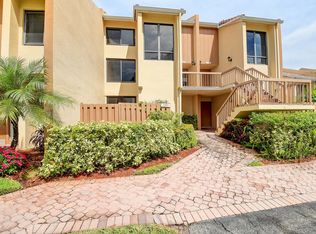 3203 Bridgewood Dr, Boca Raton, FL 33434