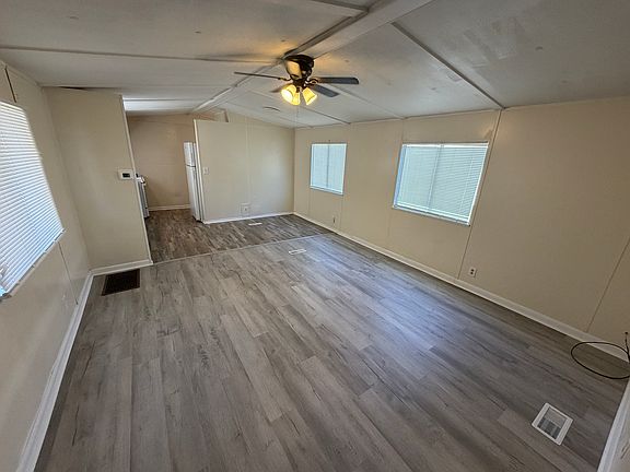 5th image of 510 W 9 1/2 Mile Rd Floor 2