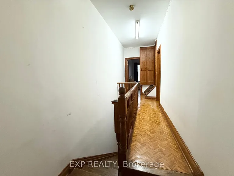 759 Gerrard St E #2 — Photo 11
