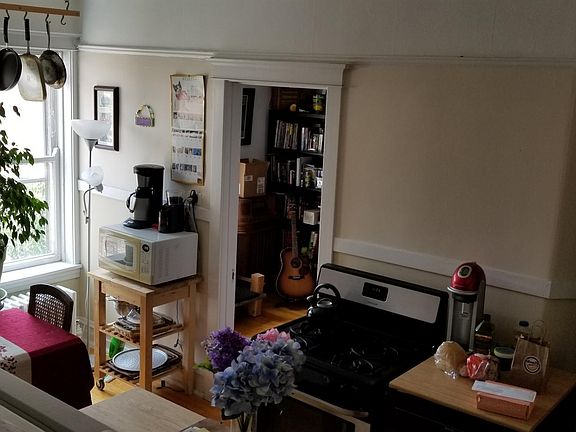 3rd image of 3607 N Seeley Ave #3