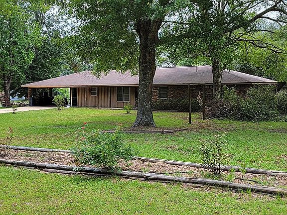 3rd image of 5547 Highway 126 W
