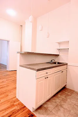 Rented by GPA Realty | media 4