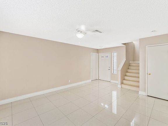 4th image of 5818 Cinnabar Ave