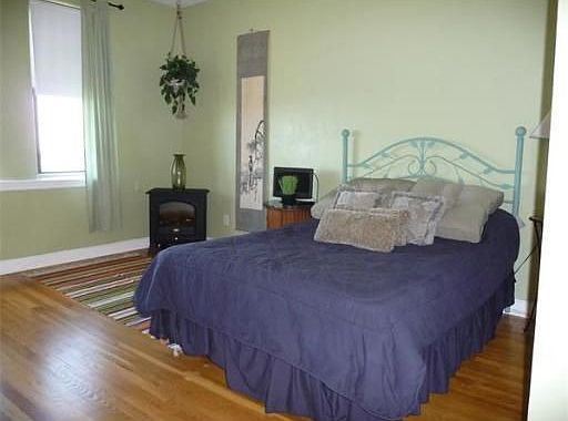 3rd image of 285 Lynn Shore Dr APT 707