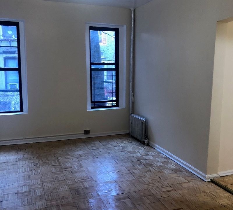 1st image of 382 E 31st St APT 1