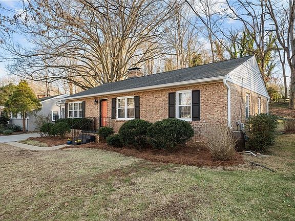 4th image of 1711 Efland Dr