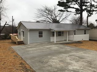 203 Cherry Ln, Huntsville, AR 72740