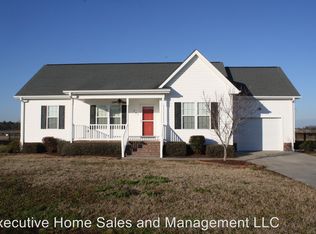 203 Labrador Ct, La Grange, NC 28551
