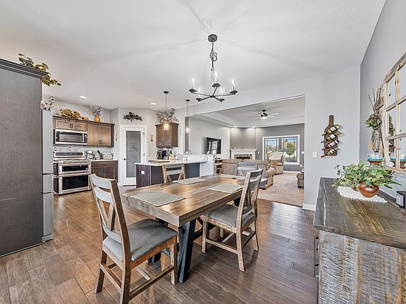 5th image of 2035 Brook Stone Dr