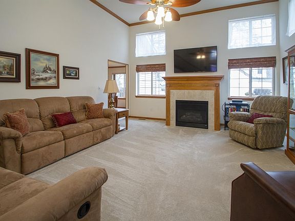 4th image of 1521 Lupine Cir