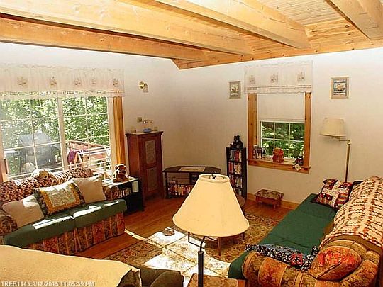 5th image of 21 Breton Ln