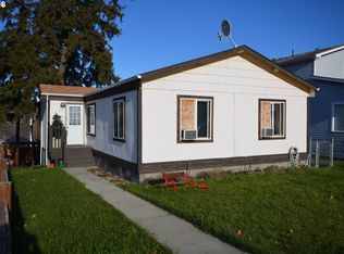517 W 14th St, The Dalles, OR