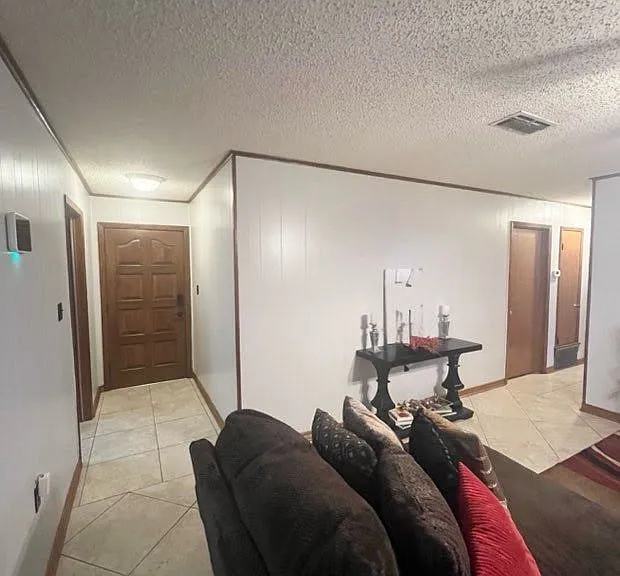 202 Gilbert St — Photo 8
