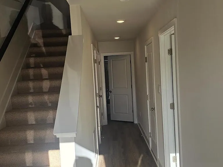 52 Aloma St — Photo 6