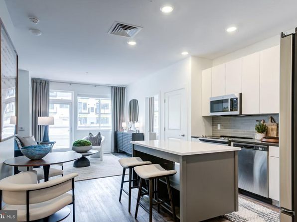 501-31 N Columbus Blvd #1551