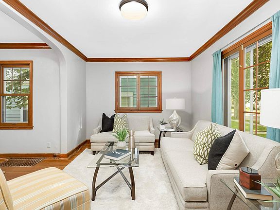 2nd image of 5417 Nokomis Ave S