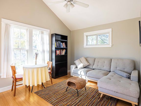 2nd image of 1205 Harvey St #B