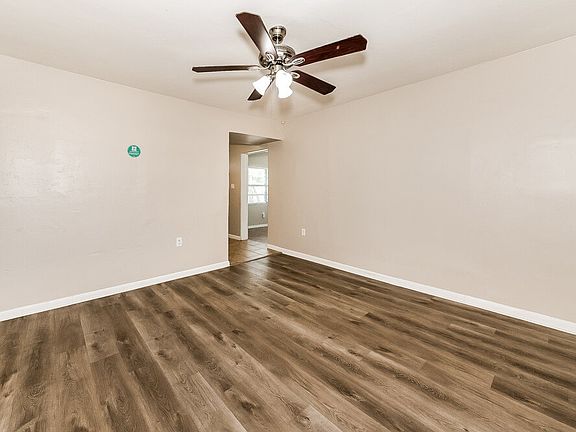 5th image of 3220 Lexington St