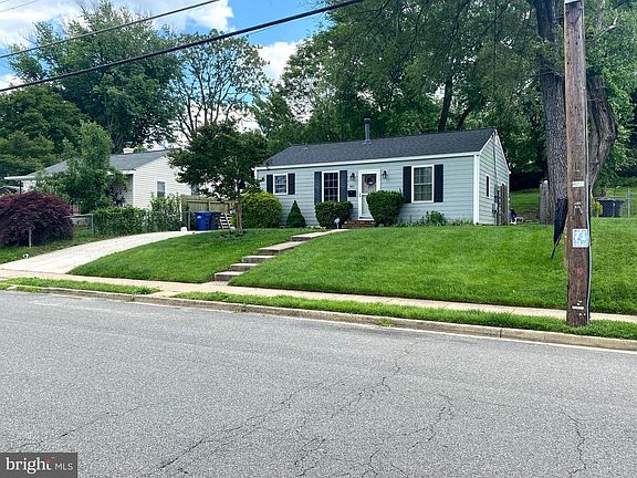 5th image of 3407 Elmwood Dr