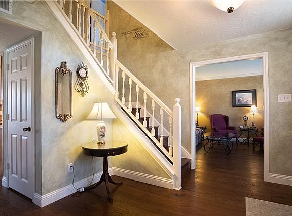 3rd image of 4145 Heartstone Dr