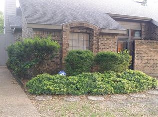 9708 Summerwood Cir, Dallas, TX 75243